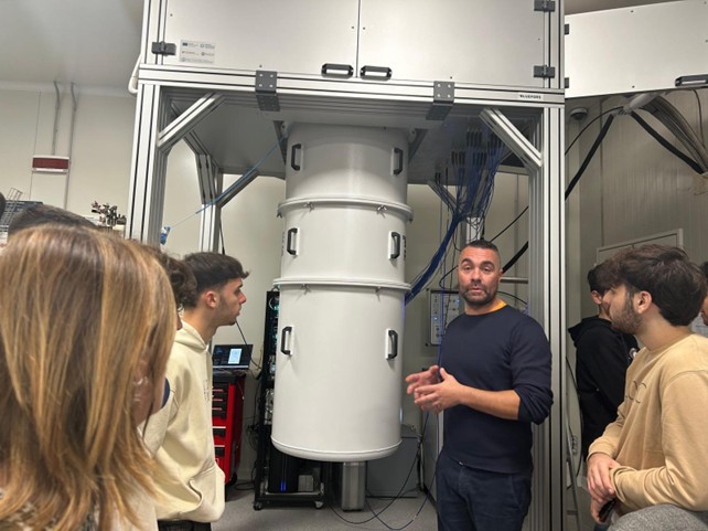 Presentazione del computer quantistico